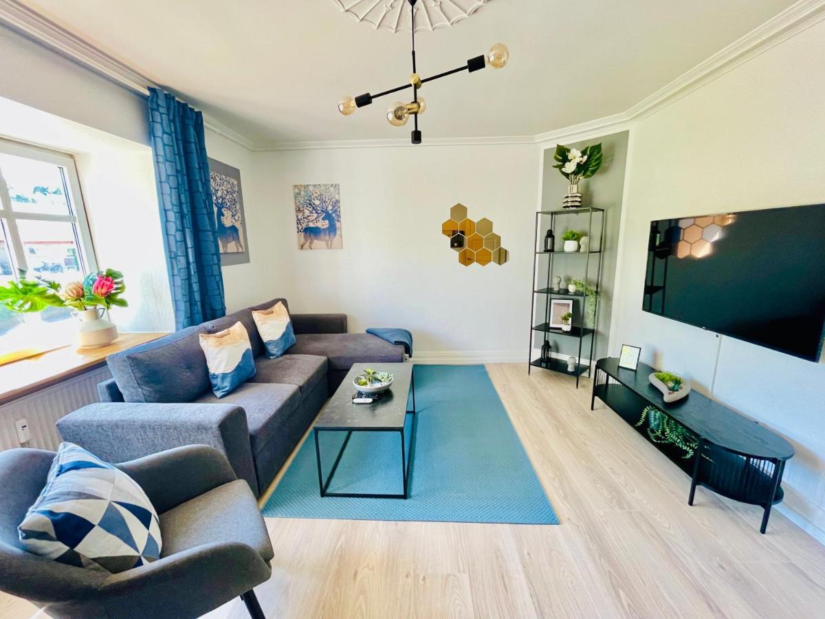 Aday - Modern 2 Bedroom Charming Central Apartment With Public Parking オールボー エクステリア 写真